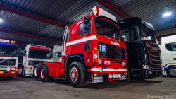 20251019-Tom-Holding-00583